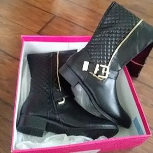 JUSTFAB Amy Flat Boot